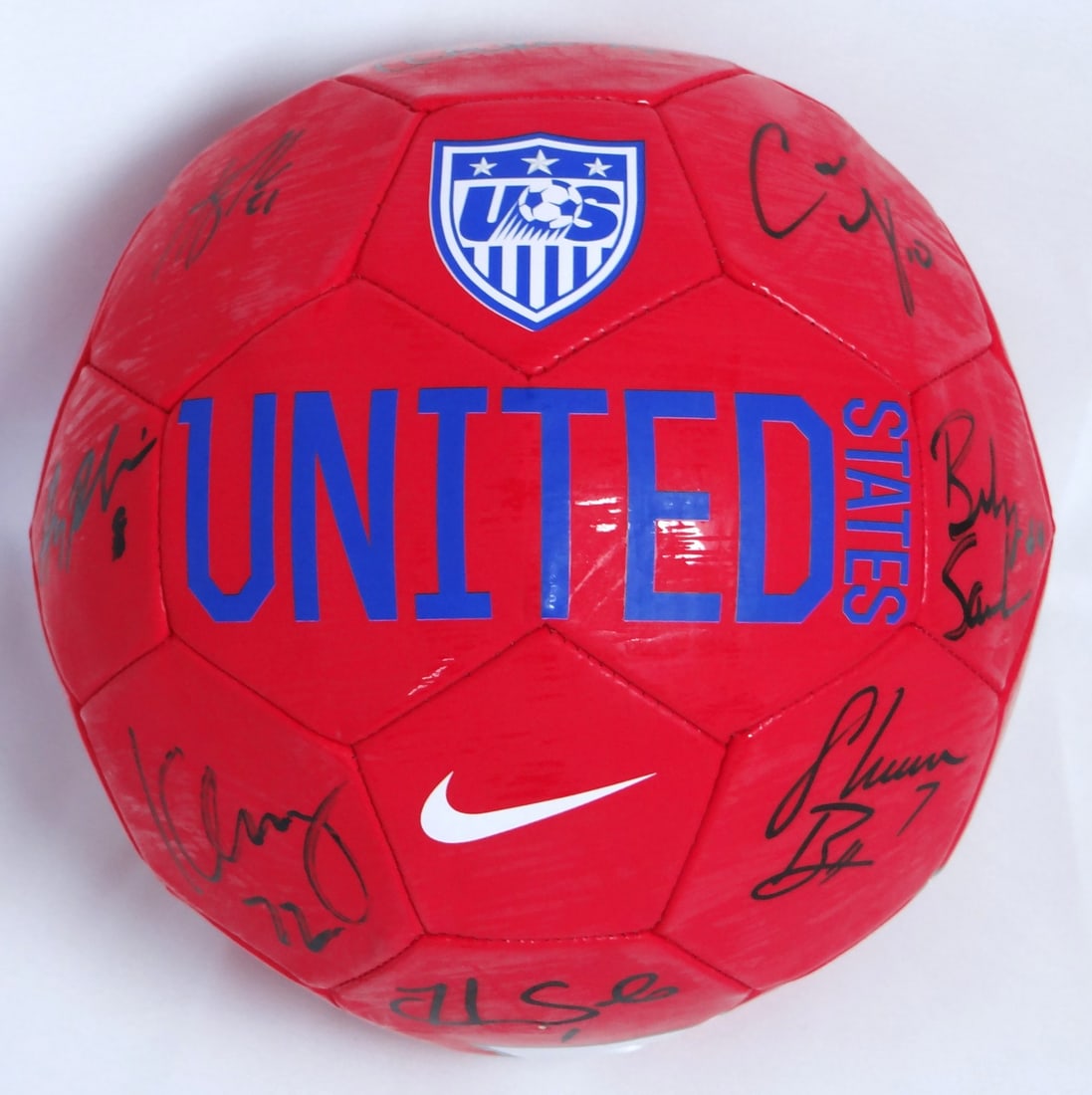 Nike Team USA Women's Soccer Ball 9 Autographs Original JSA Authenticated (1 of 12)