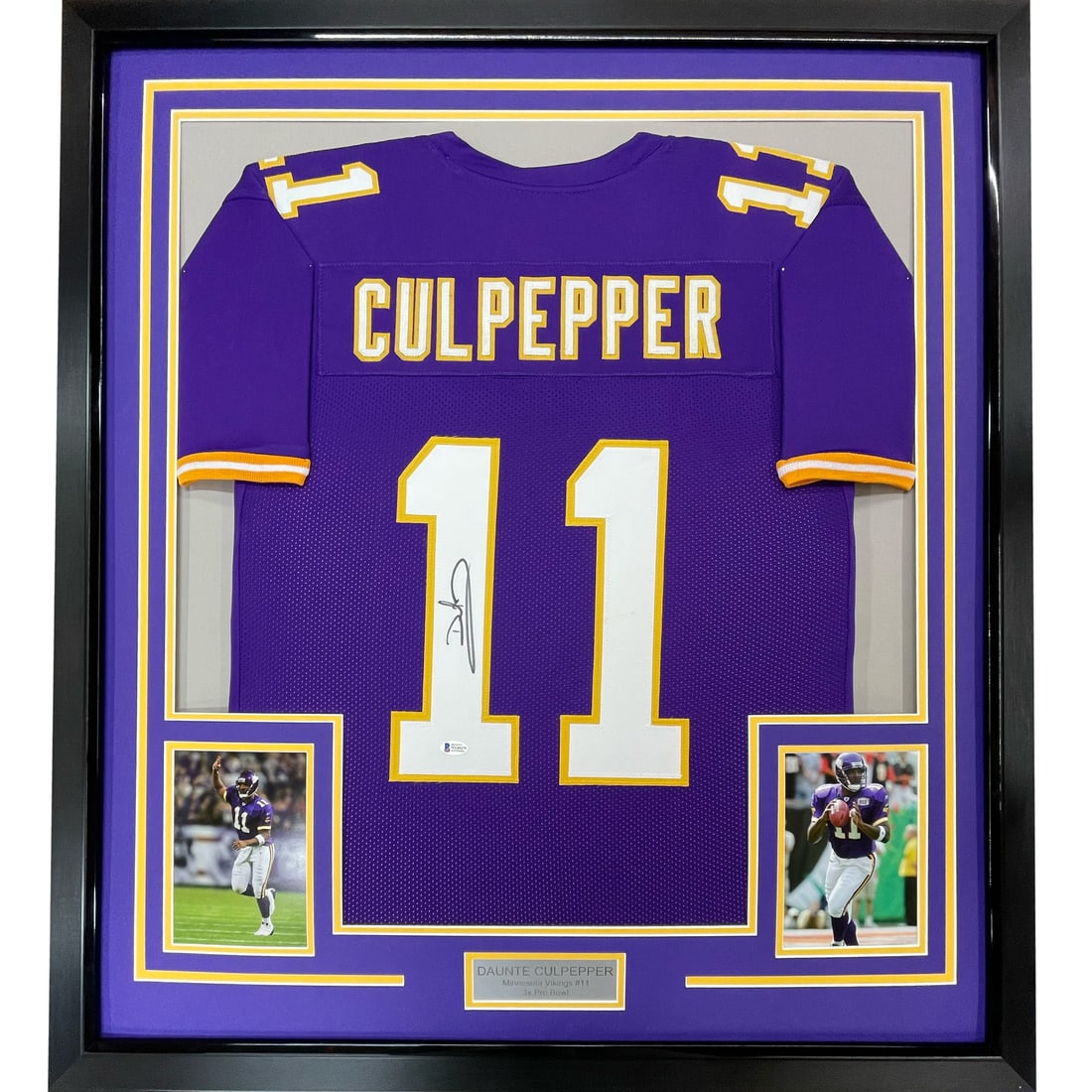 Framed Daunte Culpepper Signed Jersey 33x42 Minnesota Vikings JSA COA: Framed Daunte Culpepper Signed Jersey 33x42 Minnesota Vikings JSA COA Celebrate the legacy of Daunte Culpepper with this professionally framed autographed Minnesota Vikings jersey. Measuring 33" x 42"