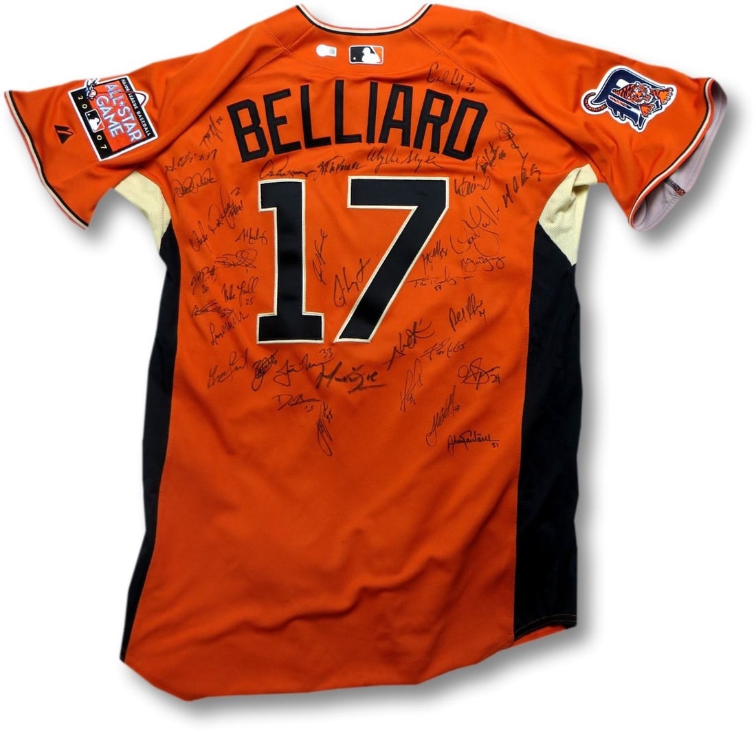 Signed New York Yankees Jersey Jeter Ichiro Verlander PSA DNA: Signed New York Yankees Jersey Jeter Ichiro Verlander PSA DNA This is a 2007 All-Star jersey featuring 37 autographs from notable baseball players, including Derek Jeter, Ichiro, Justin Verlander, Ale