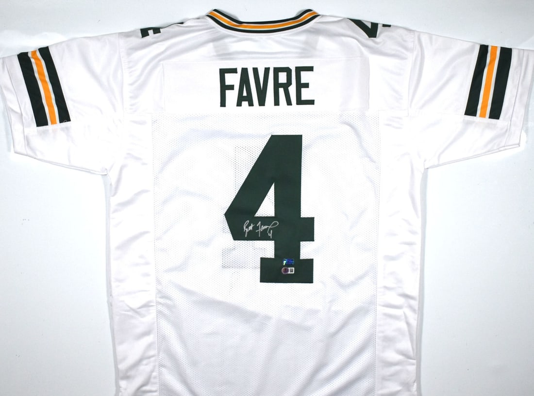 Brett Favre signed Green Bay Packers white pro style jersey Beckett hologram silver: Brett Favre signed Green Bay Packers white pro style jersey Beckett hologram silver This is a pre-owned white pro style football jersey autographed by Brett Favre. The jersey features a Beckett W holo
