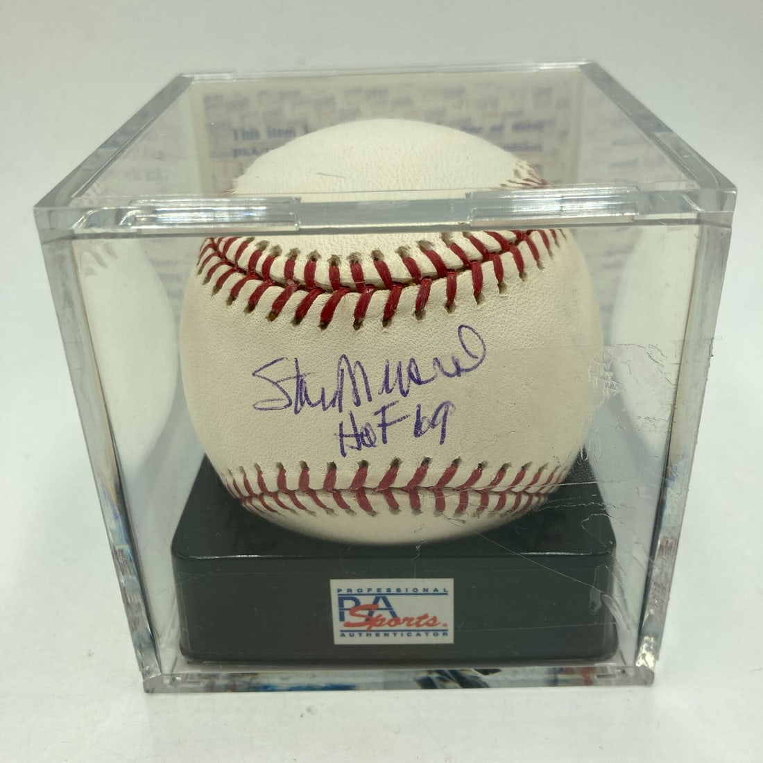 Stan Musial 1969 HOF Signed Baseball PSA DNA Gem Mint: Stan Musial 1969 HOF Signed Baseball PSA DNA Gem Mint This is a remarkable Stan Musial signed baseball, honoring his induction into the Hall of Fame in 1969. The ball is authenticated by Professional 