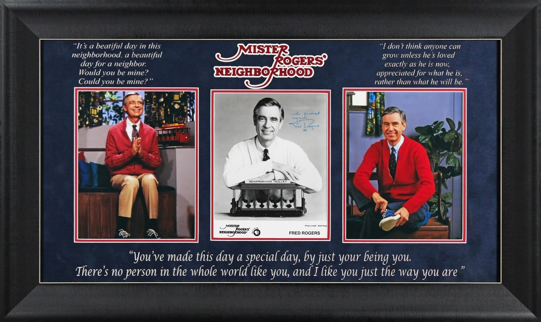 Fred Rogers Signed 8x10 Framed Photo Mister Rogers Neighborhood Beckett COA (1 of 3)