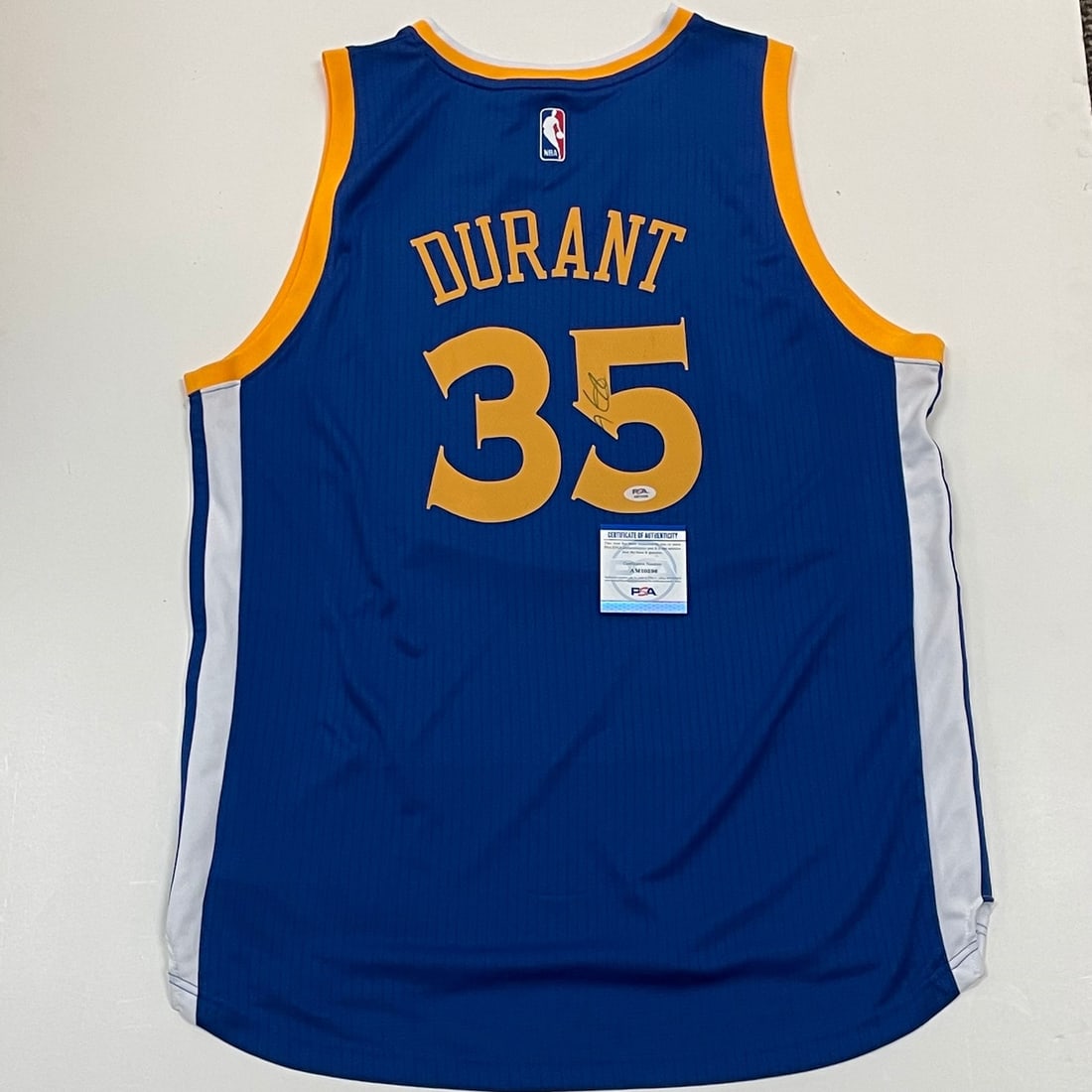 Kevin Durant PSA DNA autographed Golden State Warriors jersey: Kevin Durant PSA DNA autographed Golden State Warriors jersey This is a pre-owned stitched Golden State Warriors jersey autographed by Kevin Durant. The autograph has been authenticated by PSA/DNA, en