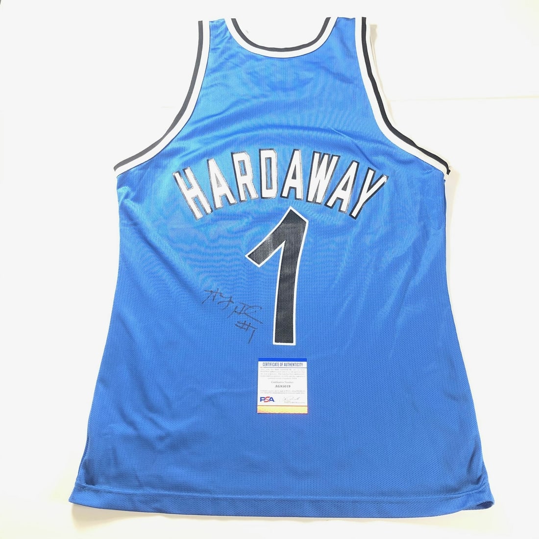 Penny Hardaway Autographed Champion Jersey PSA/DNA Orlando Magic: Penny Hardaway Autographed Champion Jersey PSA/DNA Orlando Magic This is a vintage Champion jersey signed by Penny Hardaway, a prominent player known for his time with the Orlando Magic in the NBA. Th