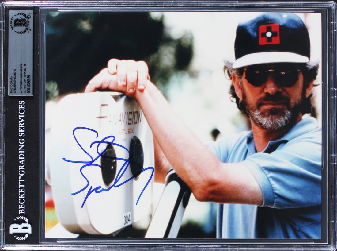 Stephen Spielberg Jaws Signed 8x10 Photo Gem Mint 10 Beckett Authenticated: Stephen Spielberg Jaws Signed 8x10 Photo Gem Mint 10 Beckett Authenticated This authentic 8x10 photograph features the signature of Stephen Spielberg, the legendary filmmaker behind the iconic movie "