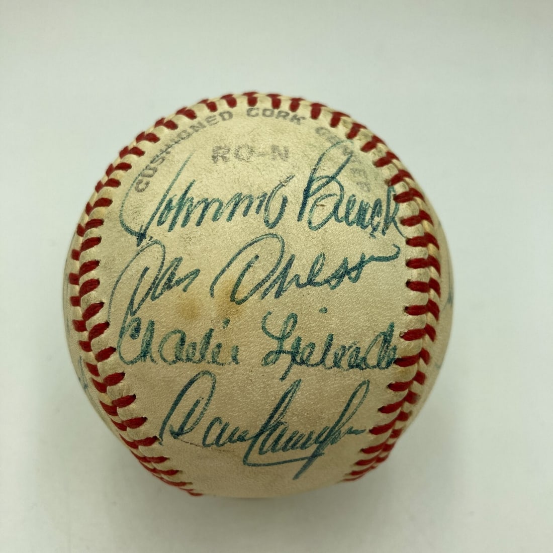 1981 Cincinnati Reds Team Signed Baseball with Johnny Bench JSA COA: 1981 Cincinnati Reds Team Signed Baseball with Johnny Bench JSA COA This vintage 1981 Cincinnati Reds National League baseball features the autographs of 18 team members, including the legendary Johnn