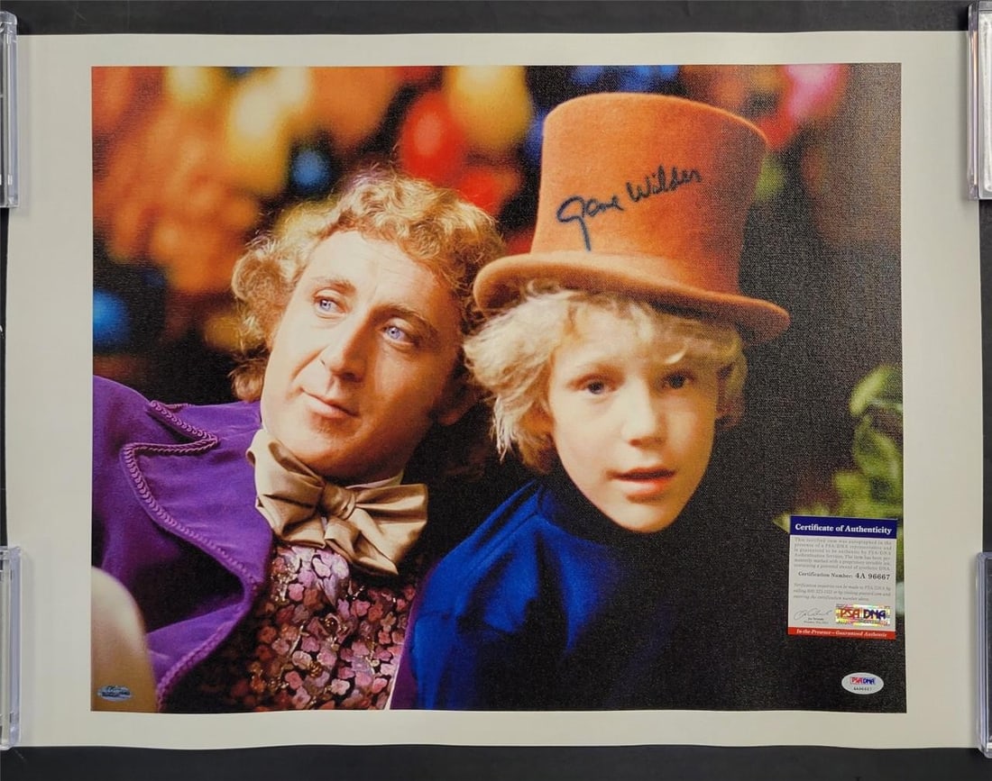 Gene Wilder Autographed Willy Wonka 16x20 Canvas Photo PSA/DNA COA: Gene Wilder Autographed Willy Wonka 16x20 Canvas Photo PSA/DNA COA This stunning 16x20 canvas photo features a signed autograph from the legendary Gene Wilder, known for his iconic role in "Willy Wonk