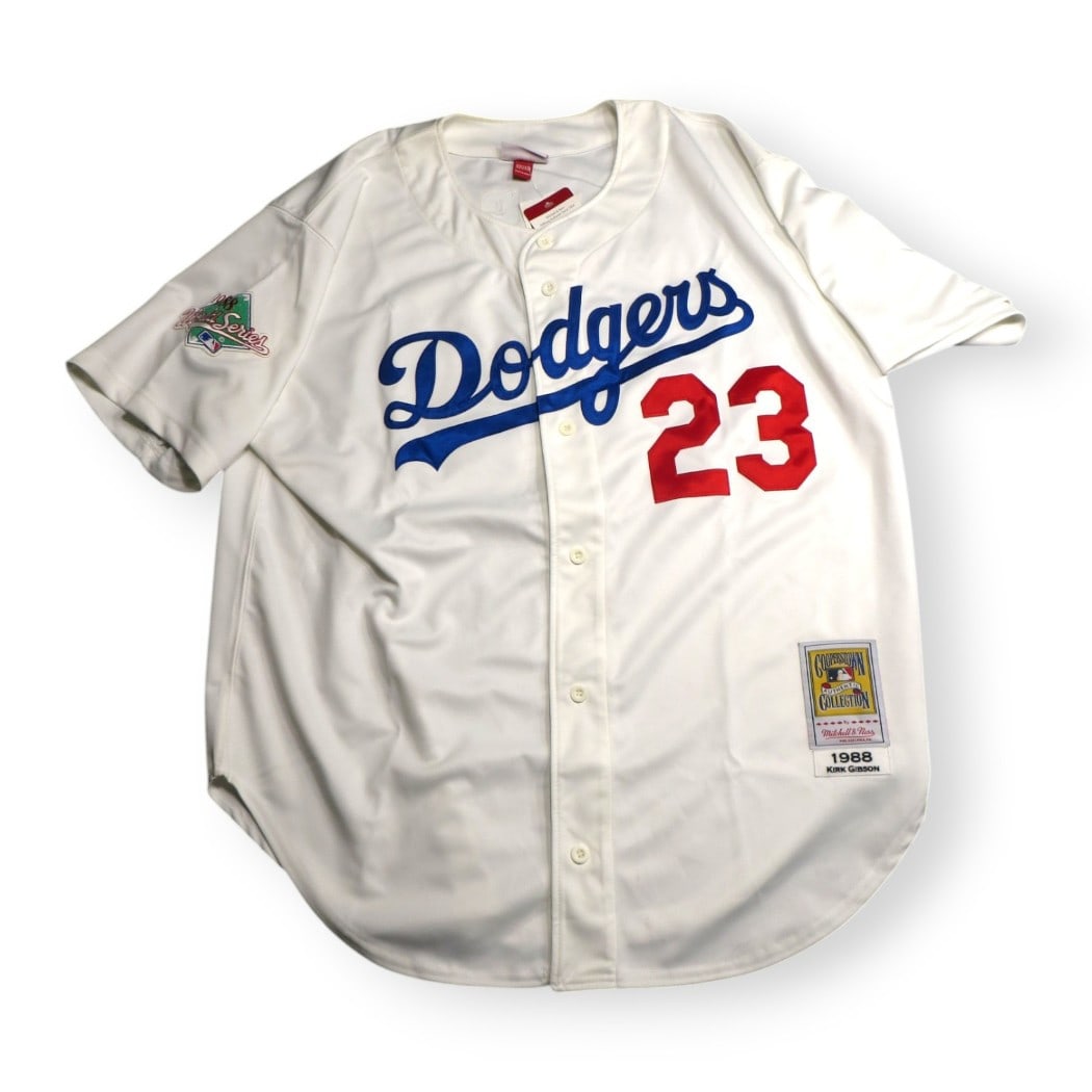 Kirk Gibson 1988 Dodgers Mitchell & Ness Jersey Size 52 MLB: Kirk Gibson 1988 Dodgers Mitchell & Ness Jersey Size 52 MLB Celebrate the iconic moment of the 1988 World Series with this Kirk Gibson Los Angeles Dodgers jersey. Crafted by Mitchell & Ness, this jers