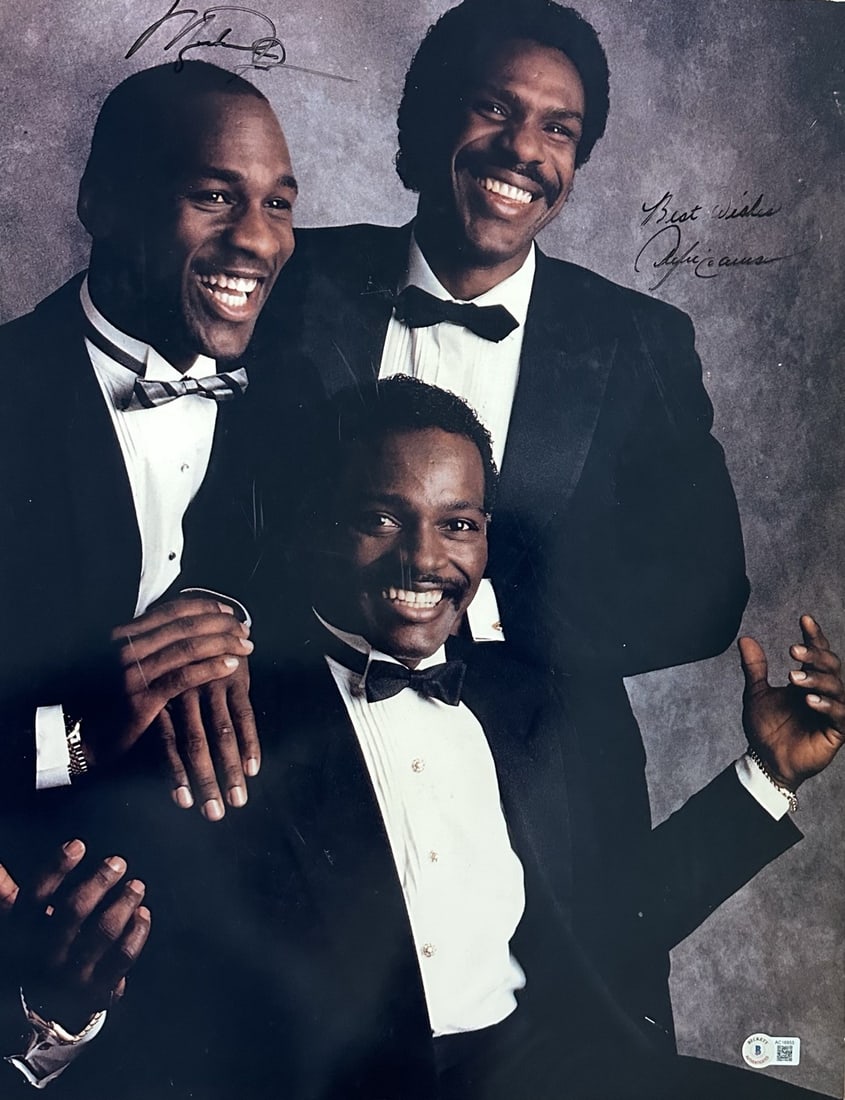 Michael Jordan Andre Dawson Signed 16x20 Photo Beckett Authentication: Michael Jordan Andre Dawson Signed 16x20 Photo Beckett Authentication This incredible vintage photograph features the signatures of two Chicago sports icons: Michael Jordan and Andre Dawson. The photo