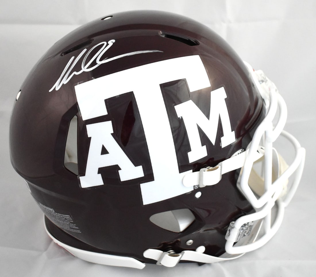 Texas A&M Aggies Full Size Speed Helmet Signed by Mike Evans Beckett Authenticated: Texas A&M Aggies Full Size Speed Helmet Signed by Mike Evans Beckett Authenticated This full-size Speed Authentic helmet features the autograph of Mike Evans and represents the Texas A&M Aggies. The h