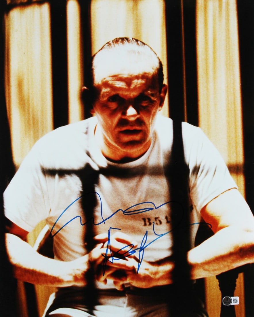 Anthony Hopkins Signed Silence of the Lambs 16x20 Photo Beckett COA: Anthony Hopkins Signed Silence of the Lambs 16x20 Photo Beckett COA This stunning 16x20 photograph from 'The Silence of the Lambs' features the iconic autograph of Anthony Hopkins. Personally signed b
