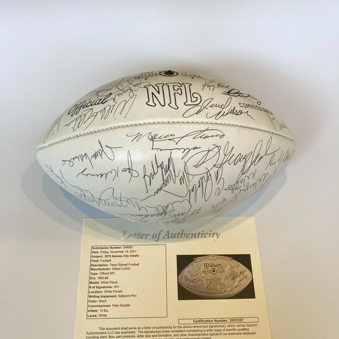 1973 Kansas City Chiefs Signed NFL Football Len Dawson JSA COA: 1973 Kansas City Chiefs Signed NFL Football Len Dawson JSA COA This official Wilson NFL football, featuring the signature of Len Dawson and other key members of the 1973 Kansas City Chiefs, is a must-