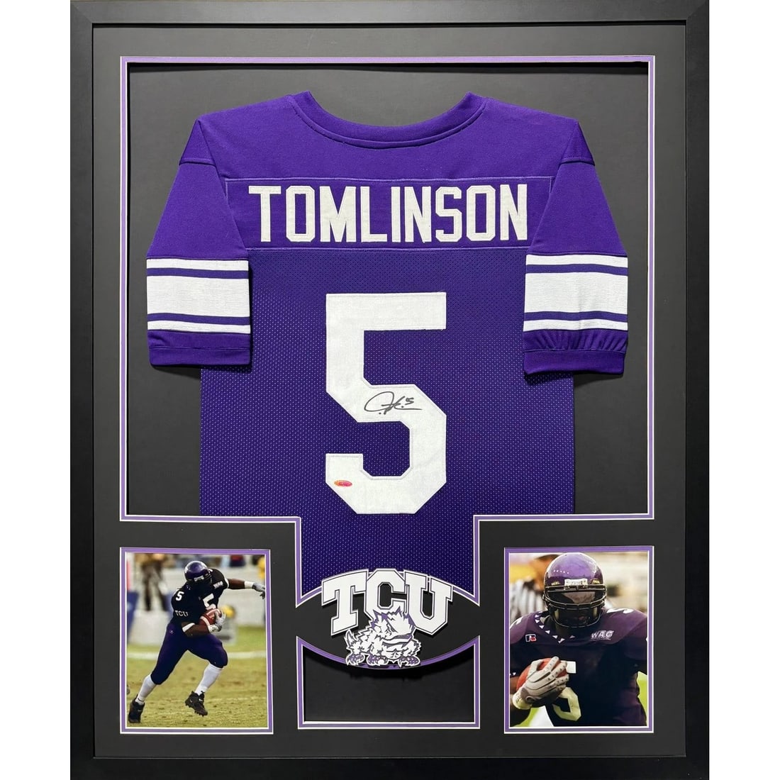 LaDainian Tomlinson Autographed Framed TCU Jersey with Leaf Authentication: LaDainian Tomlinson Autographed Framed TCU Jersey with Leaf Authentication Showcase your team spirit with this stunning framed jersey of LaDainian Tomlinson, featuring his autograph. This piece is aut