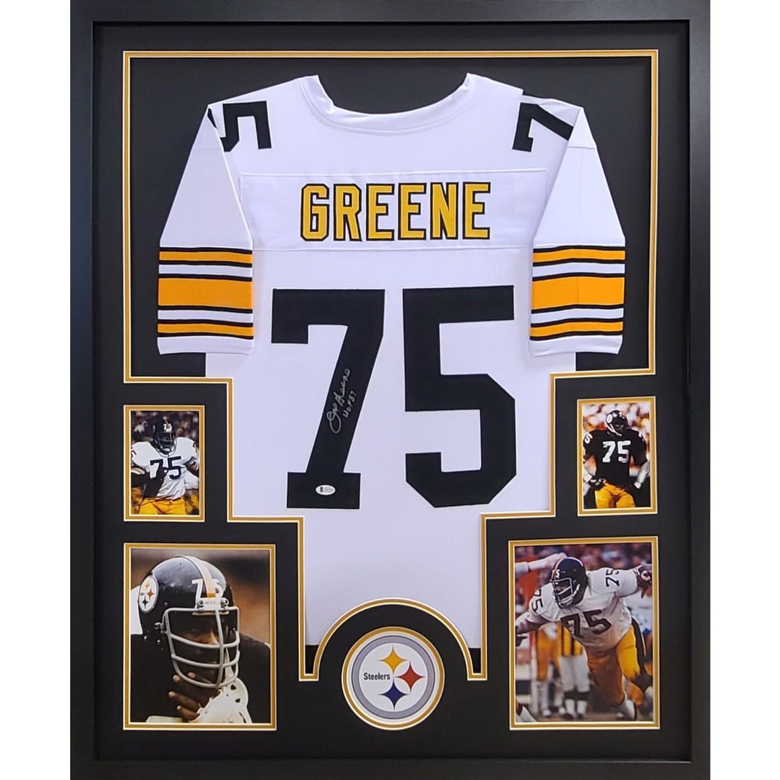 Joe Greene Autographed Framed Jersey JSA Pittsburgh Steelers 42 x 34: Joe Greene Autographed Framed Jersey JSA Pittsburgh Steelers 42 x 34 This is a framed, autographed jersey of Joe Greene, a legendary player for the Pittsburgh Steelers. The jersey is authenticated by 