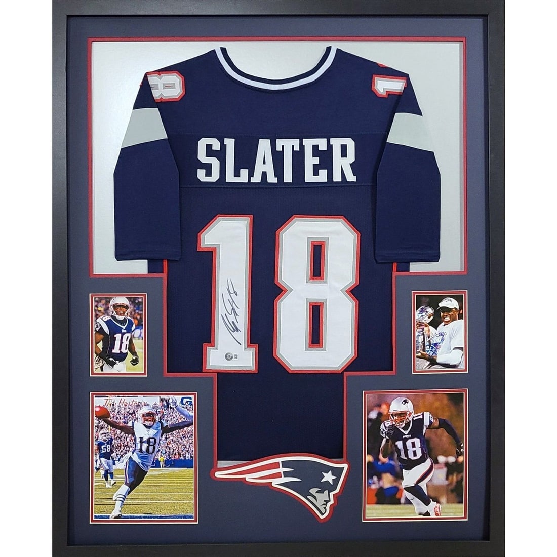Matthew Slater Autographed Framed Jersey New England Patriots Beckett Authenticated (1 of 2)