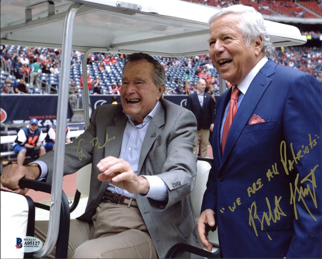 8x10 Photo Signed by George H.W. Bush and Robert Kraft Beckett COA (1 of 2)