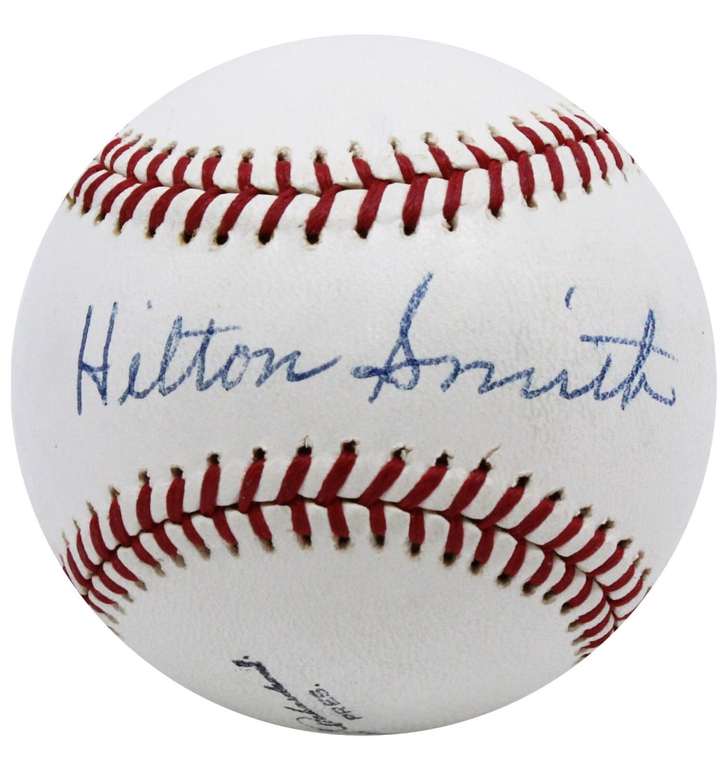 Hilton Smith Single Signed Baseball PSA DNA COA Negro League HOF 8: Hilton Smith Single Signed Baseball PSA DNA COA Negro League HOF 8 Celebrate the legacy of Hilton Smith with this exceptional single-signed baseball, authenticated by PSA DNA. This original Official I