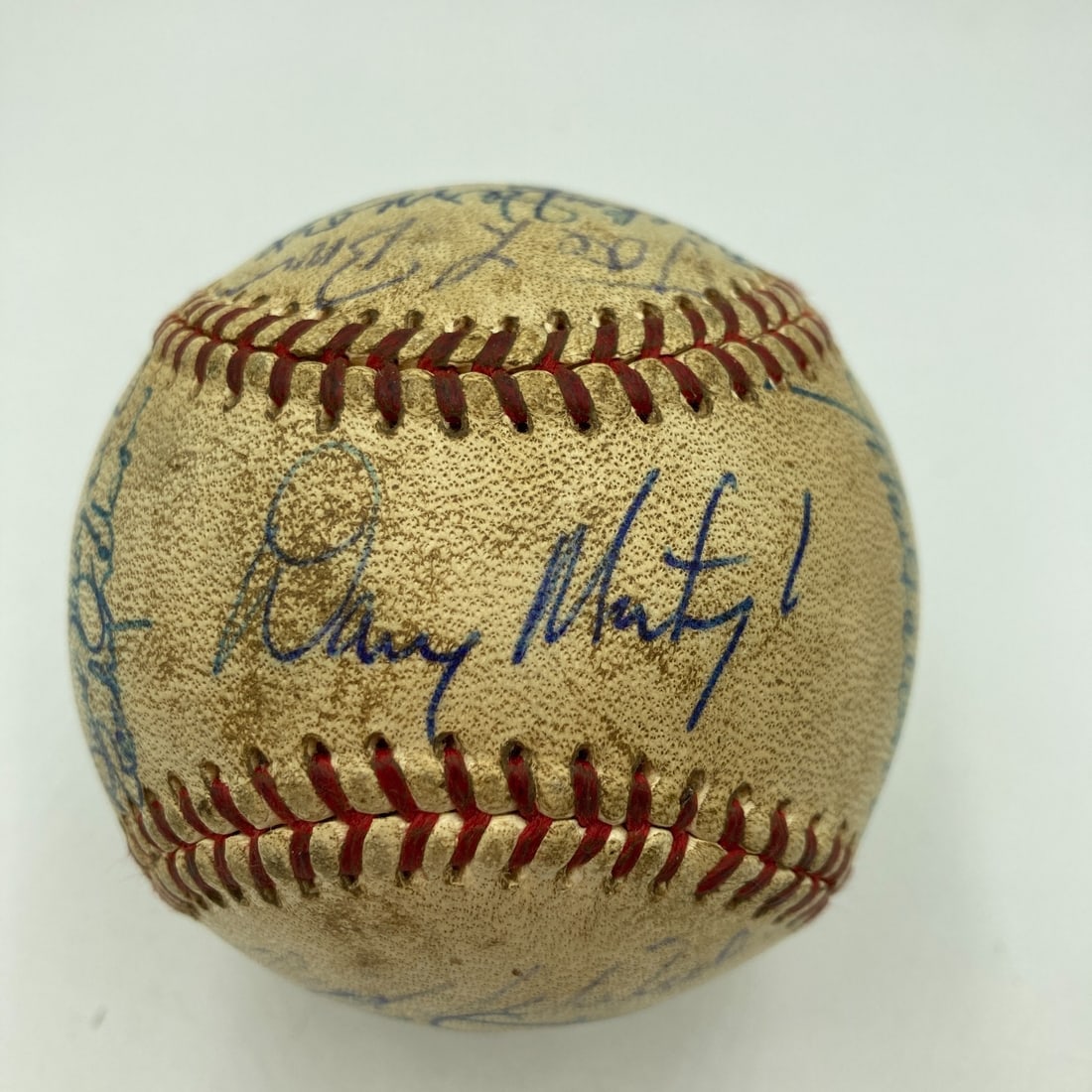 1960 Pittsburgh Pirates Team Signed World Series Baseball JSA COA: 1960 Pittsburgh Pirates Team Signed World Series Baseball JSA COA Celebrate the legacy of the 1960 Pittsburgh Pirates with this authentic team-signed World Series game-used baseball. This official Nat