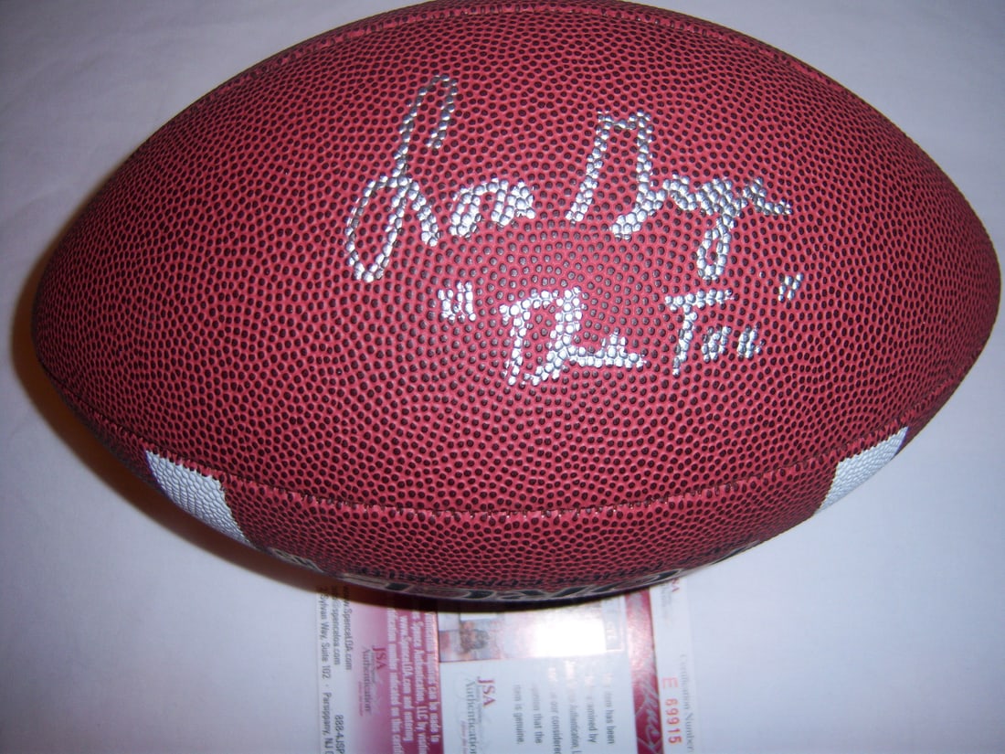 Signed Football by Lou Groza Cleveland Browns Hall of Fame JSA COA: Signed Football by Lou Groza Cleveland Browns Hall of Fame JSA COA This is an original football signed by Lou Groza, "The Toe," of the Cleveland Browns. The autograph is a collectible item and comes w