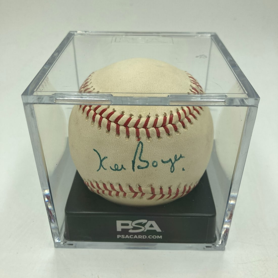 Ken Boyer Signed Baseball PSA DNA Graded 9 MINT St. Louis Cardinals: Ken Boyer Signed Baseball PSA DNA Graded 9 MINT St. Louis Cardinals This is a stunning single-signed baseball by Ken Boyer, featuring a pristine autograph authenticated by PSA/DNA with a grade of 9 MI