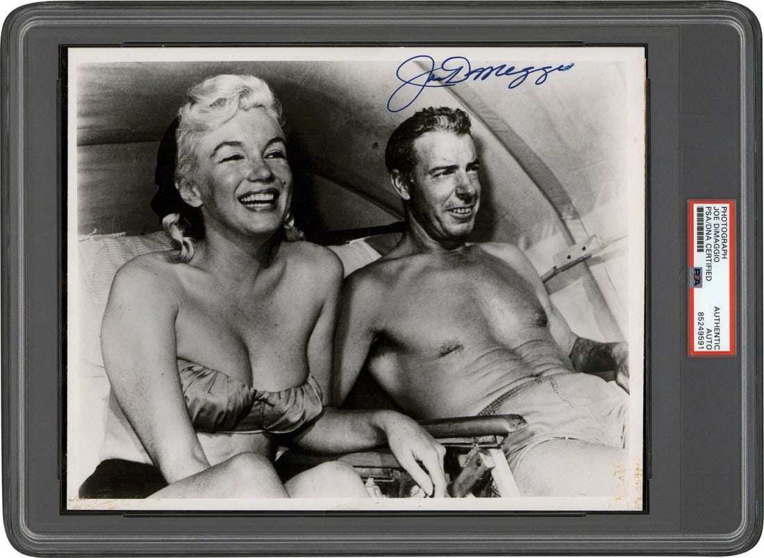 Joe DiMaggio Signed Beach Photo with Marilyn Monroe PSA Certified (1 of 2)