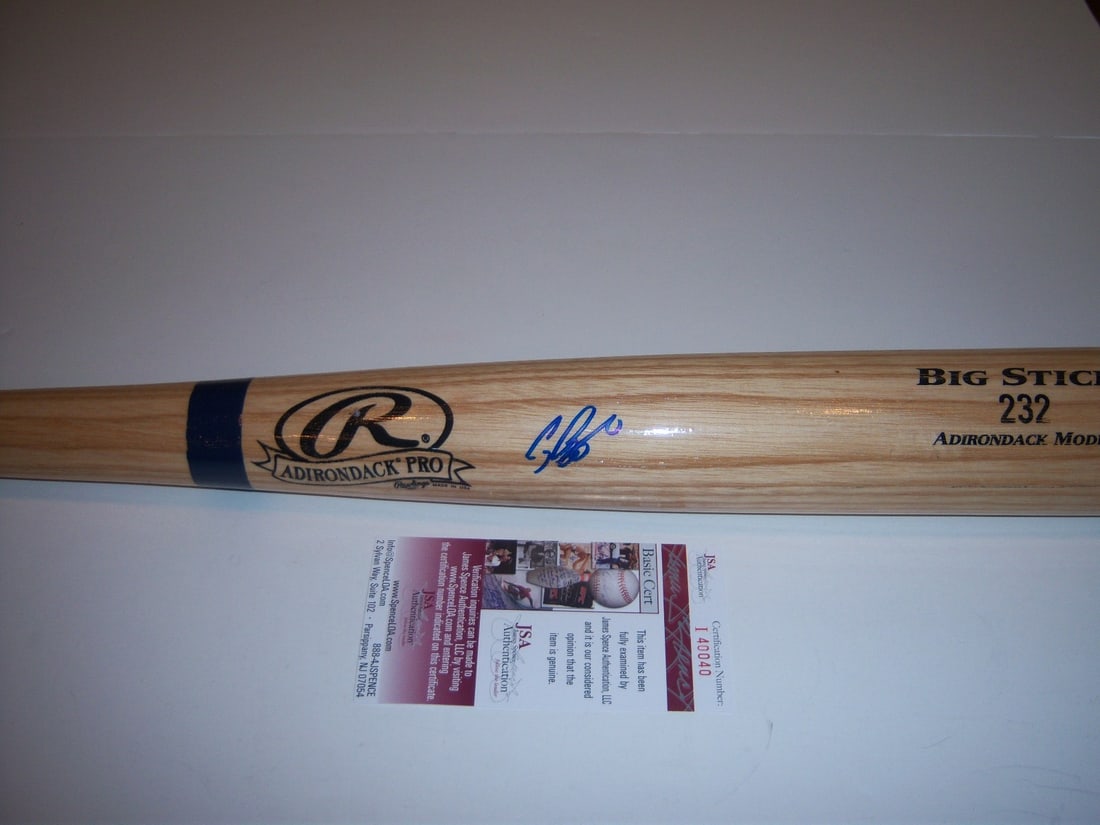 Signed Craig Biggio Full Size Bat with JSA Authentication: Signed Craig Biggio Full Size Bat with JSA Authentication This is a full-size bat signed by Craig Biggio of the Houston Astros. The bat is an original item and comes from the United States. It is in p