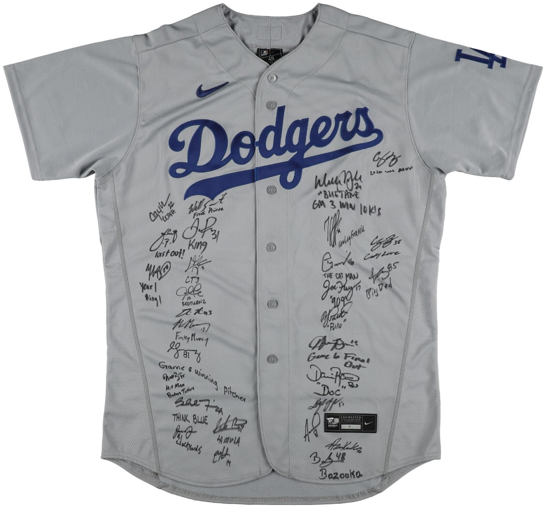 2020 Los Angeles Dodgers Signed Jersey 29 Autographs PSA/DNA: 2020 Los Angeles Dodgers Signed Jersey 29 Autographs PSA/DNA Celebrate the 2020 World Series champions with this authentic Los Angeles Dodgers jersey, featuring the signatures of 29 remarkable players