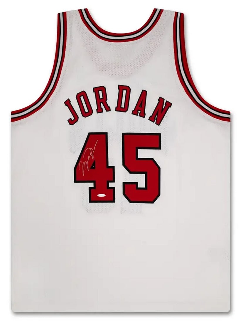 Michael Jordan Signed 1994-95 Bulls Jersey #45 Mitchell & Ness Upper Deck Authenticated: Michael Jordan Signed 1994-95 Bulls Jersey #45 Mitchell & Ness Upper Deck Authenticated This Chicago Bulls jersey, featuring Michael Jordan's iconic #45, commemorates his remarkable return to the NBA 