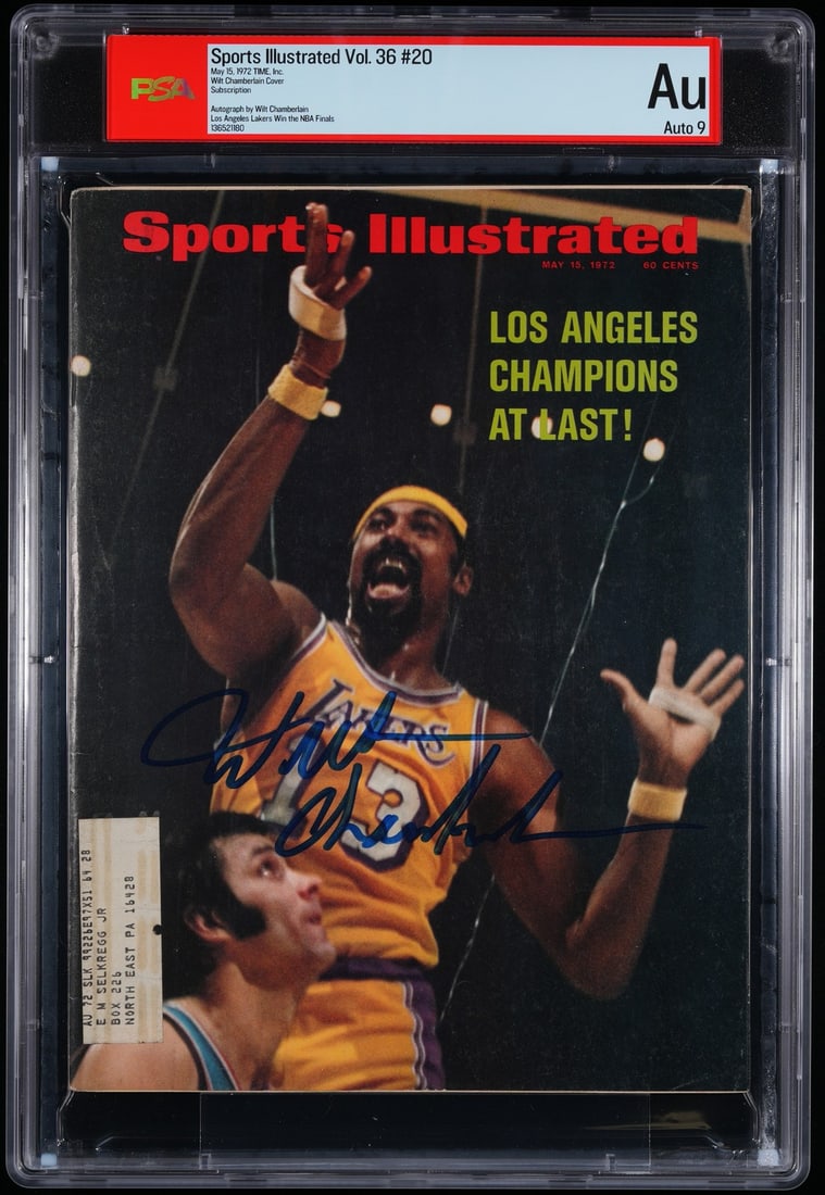1972 Sports Illustrated Magazine Signed by Wilt Chamberlain PSA DNA Auto 9 (1 of 5)