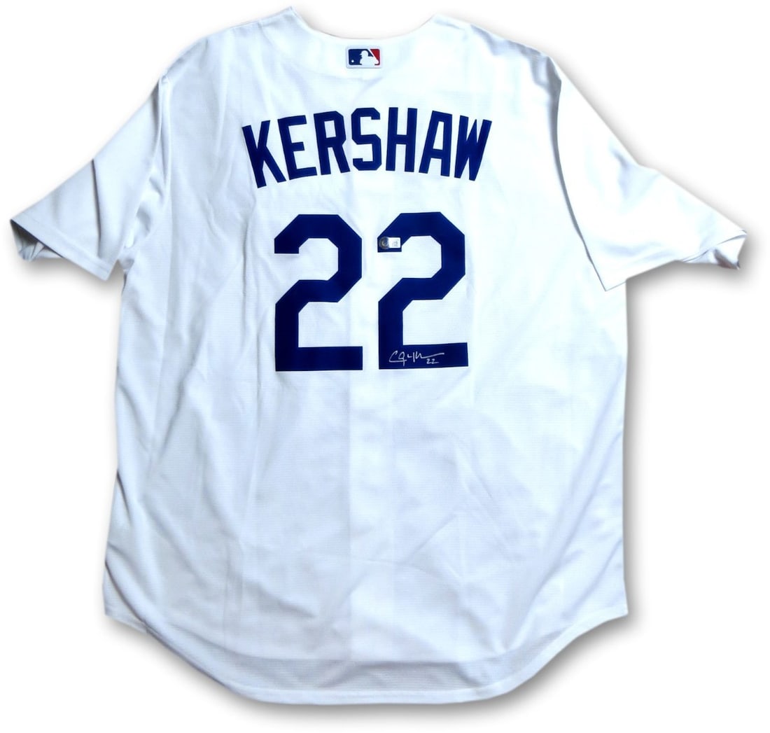 Clayton Kershaw Dodgers Beckett Authenticated Signed XL Jersey: Clayton Kershaw Dodgers Beckett Authenticated Signed XL Jersey This pre-owned Los Angeles Dodgers jersey is autographed by Clayton Kershaw and comes with Beckett Authentication. The jersey is size XL 