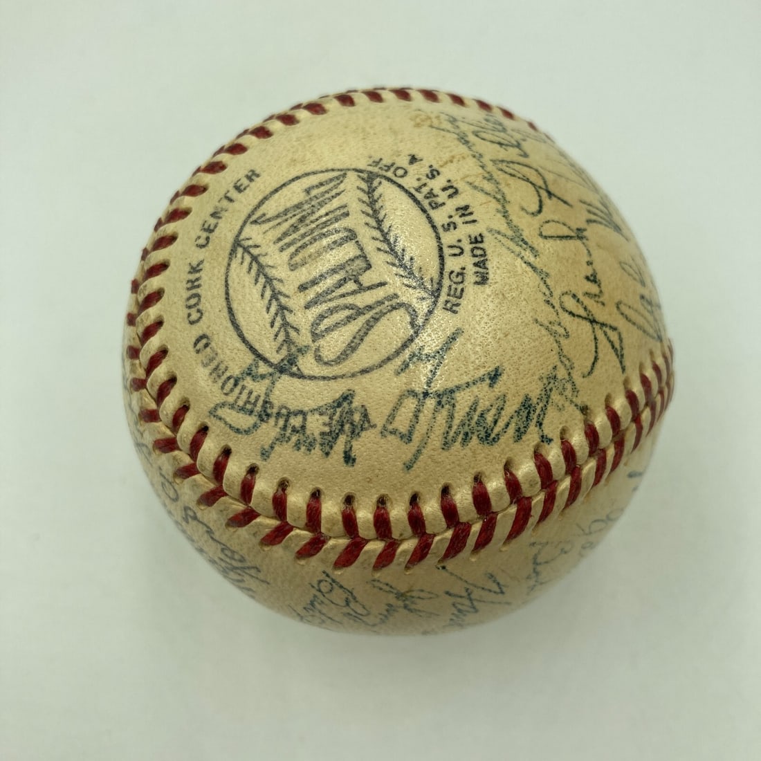 Frankie Frisch 1951 Chicago Cubs Signed Baseball PSA Authenticated: Frankie Frisch 1951 Chicago Cubs Signed Baseball PSA Authenticated This is an original 1951 Chicago Cubs team signed National League baseball featuring the signature of Frankie Frisch. Authenticated b