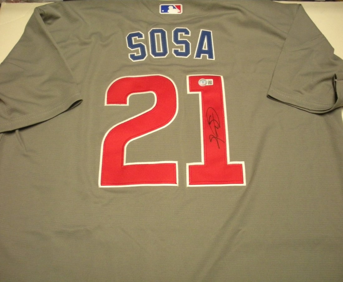 Signed Chicago Cubs Nike Baseball Jersey Beckett COA Sammy Sosa: Signed Chicago Cubs Nike Baseball Jersey Beckett COA Sammy Sosa This is an officially licensed Nike Chicago Cubs jersey signed by Sammy Sosa. The jersey is an original item, not a reprint, and include