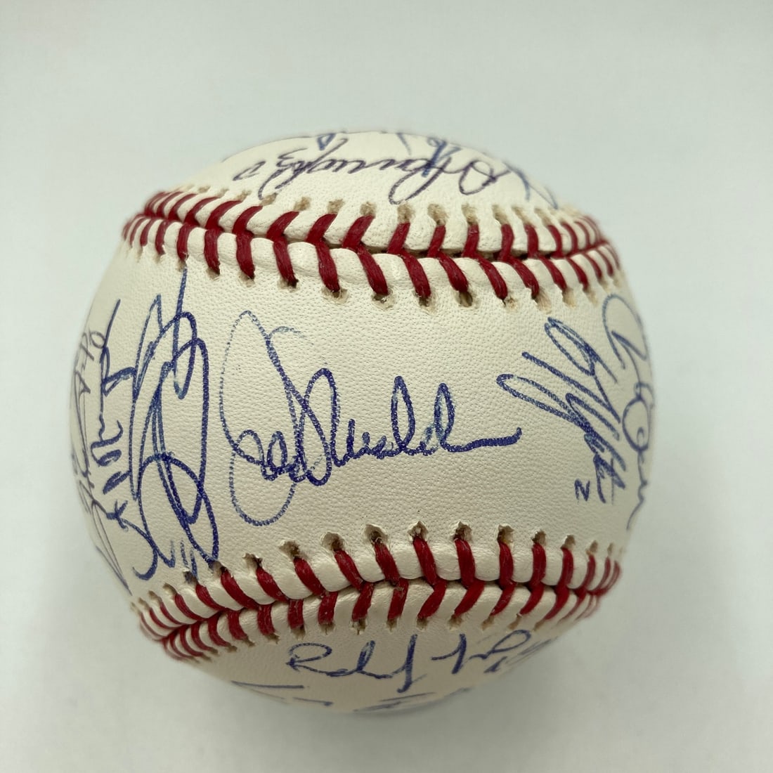 MLB Authenticated 2007 Tampa Bay Devil Rays Baseball With 30 Team Signatures: MLB Authenticated 2007 Tampa Bay Devil Rays Baseball With 30 Team Signatures This is an original baseball signed by the 2007 Tampa Bay Devil Rays team. The ball features a total of 30 signatures and c