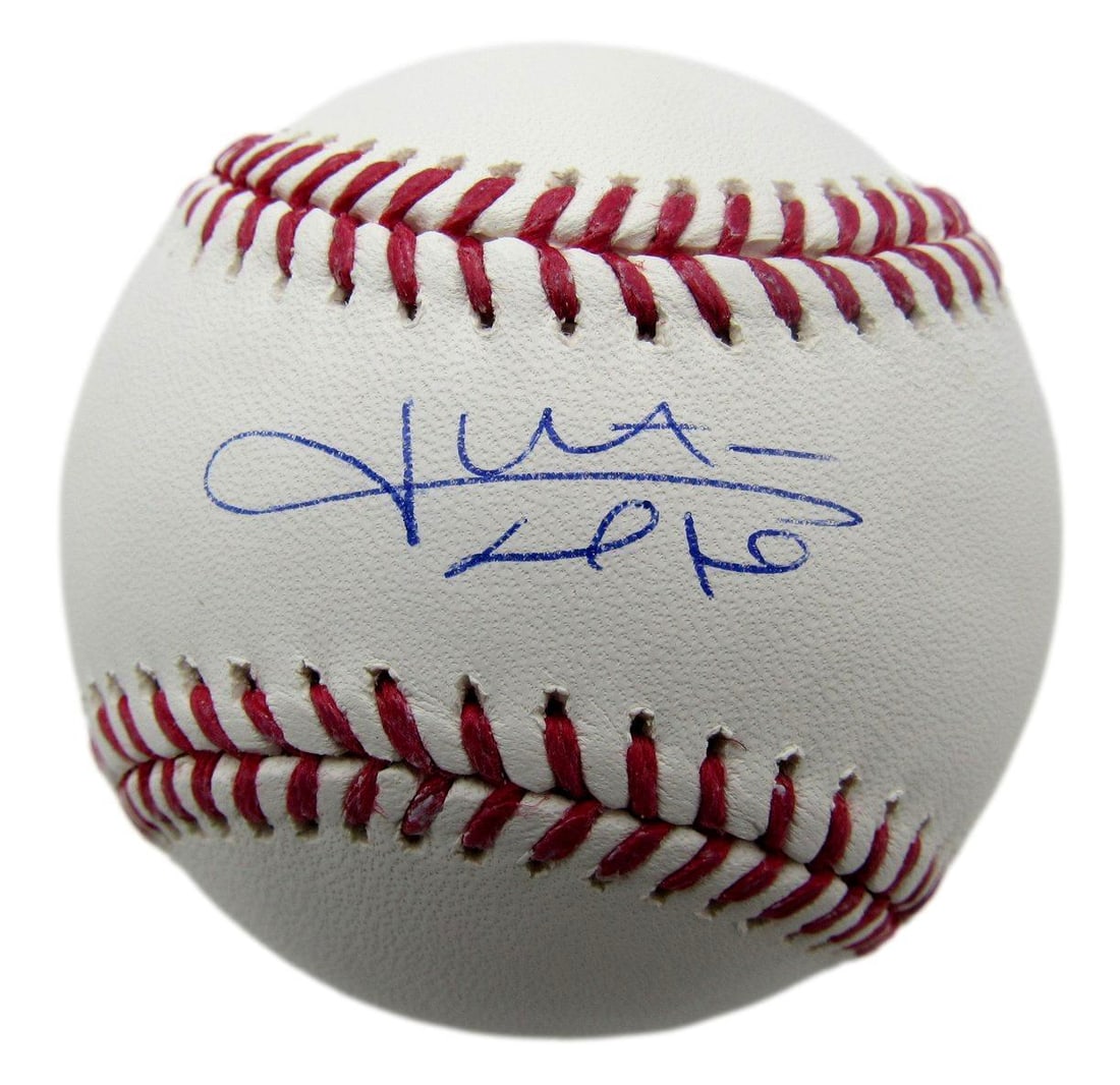 Juan Soto Signed Rawlings OML Baseball Yankees Beckett Authenticated: Juan Soto Signed Rawlings OML Baseball Yankees Beckett Authenticated This is an original Juan Soto signed Rawlings OML baseball, featuring authentication from Beckett. The baseball showcases a clear s