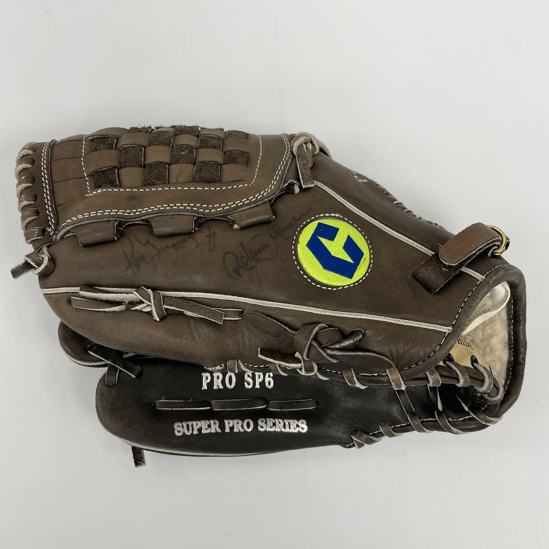 Ken Griffey Jr. Kirby Puckett Cal Ripken Jr Signed Glove with JSA COA: Ken Griffey Jr. Kirby Puckett Cal Ripken Jr Signed Glove with JSA COA This is a pre-owned baseball glove signed by legendary players Ken Griffey Jr., Kirby Puckett, Cal Ripken Jr., Don Mattingly, and 