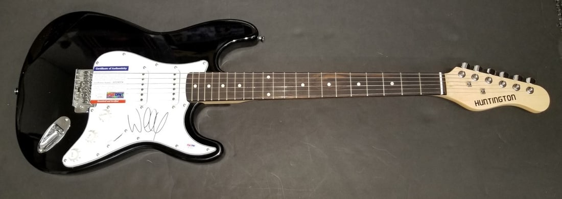 Lil Wayne Hand Signed Electric Guitar PSA Authenticated Hip Hop Star: Lil Wayne Hand Signed Electric Guitar PSA Authenticated Hip Hop Star This is an authentic electric guitar hand-signed by hip hop superstar Lil Wayne. The autograph is certified by Professional Sports 