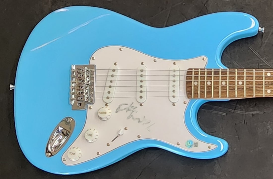 FKA Twigs Beckett BAS BP10287 Autographed Electric Guitar Light Blue (1 of 4)