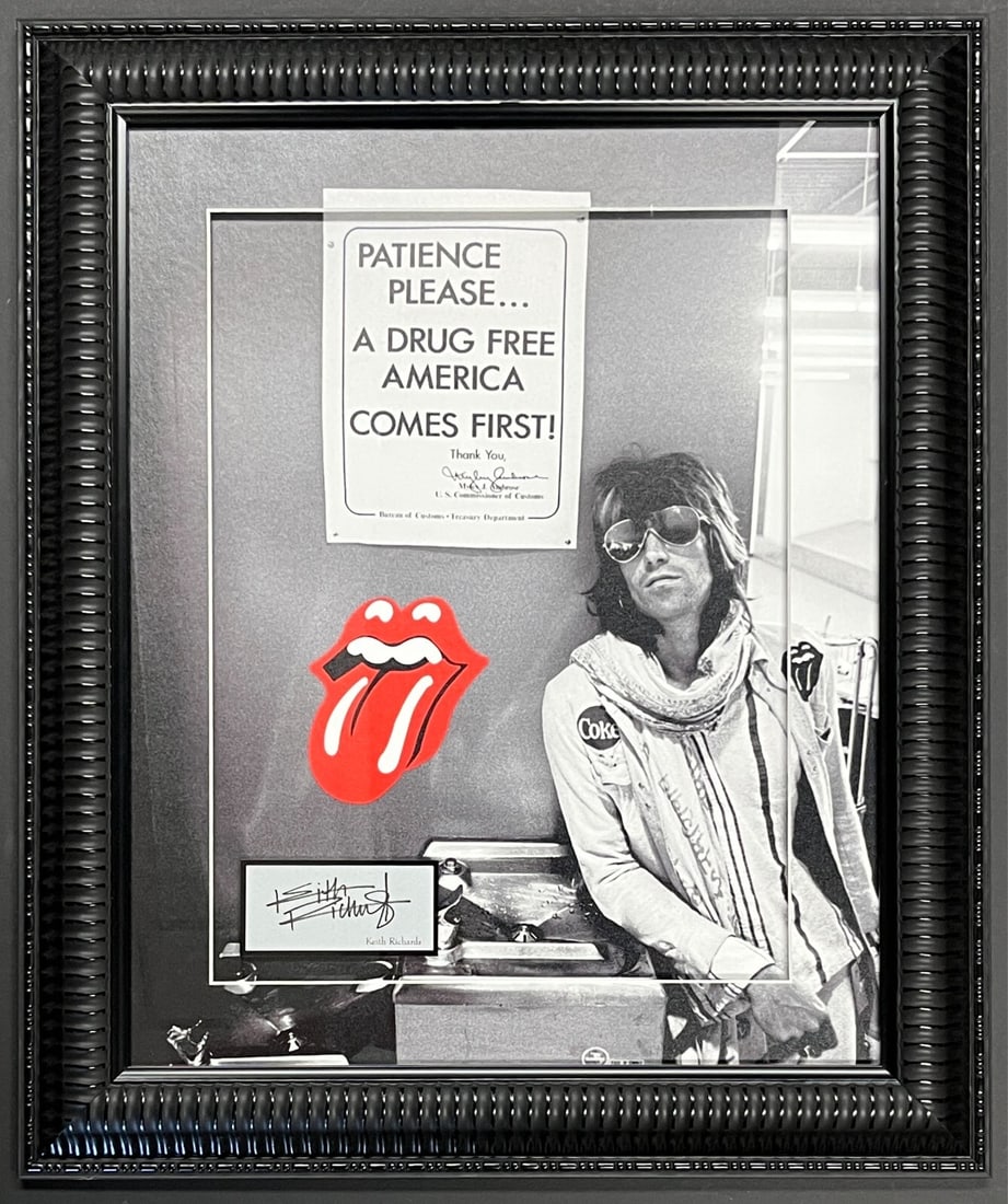 Keith Richards Laser Engraved Custom Framed Display 25 x 20 The Rolling Stones - Reproduction: Keith Richards Laser Engraved Custom Framed Display 25 x 20 The Rolling Stones - Reproduction This impressive custom framed display showcases the legendary Keith Richards of The Rolling Stones, featur