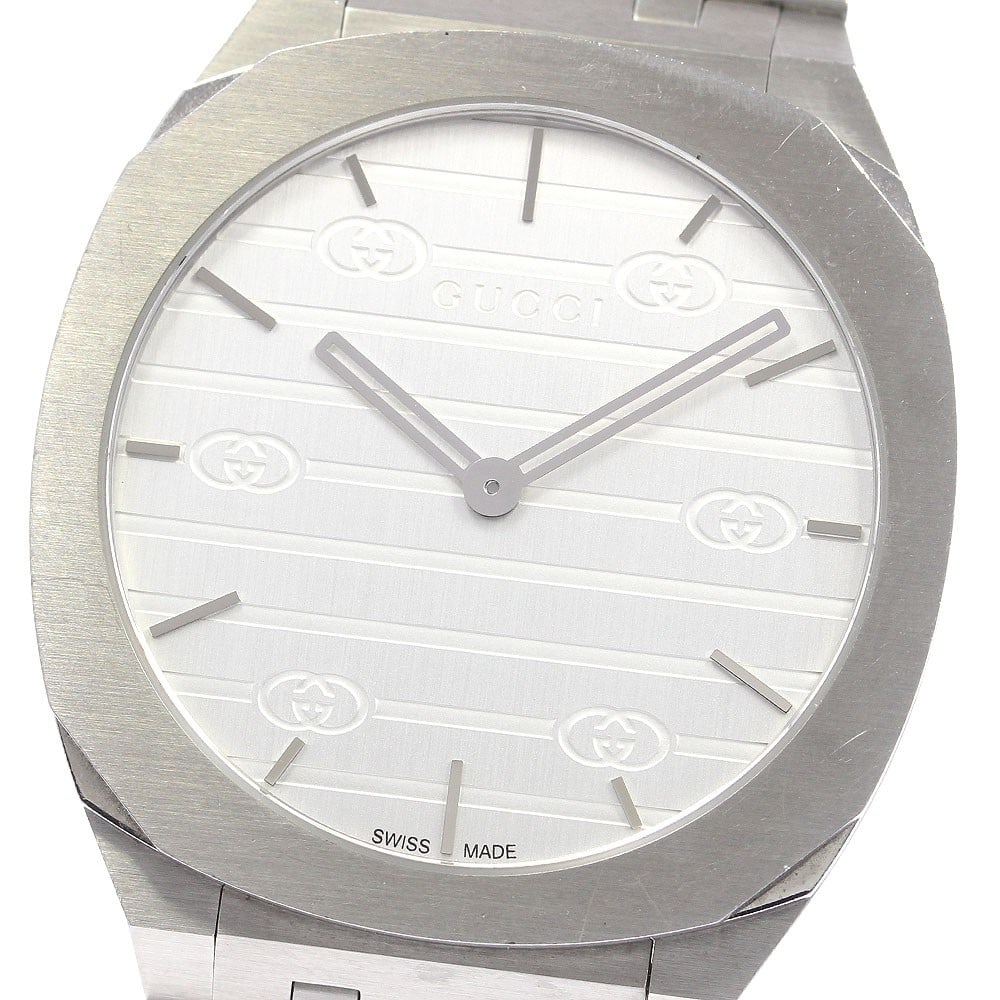 Gucci YA163402 silver dial quartz stainless steel women's wristwatch: Gucci YA163402 silver dial quartz stainless steel women's wristwatch This pre-owned Gucci 163.4/YA163402 women's wristwatch features a stainless steel case and band with a silver dial. The watch opera