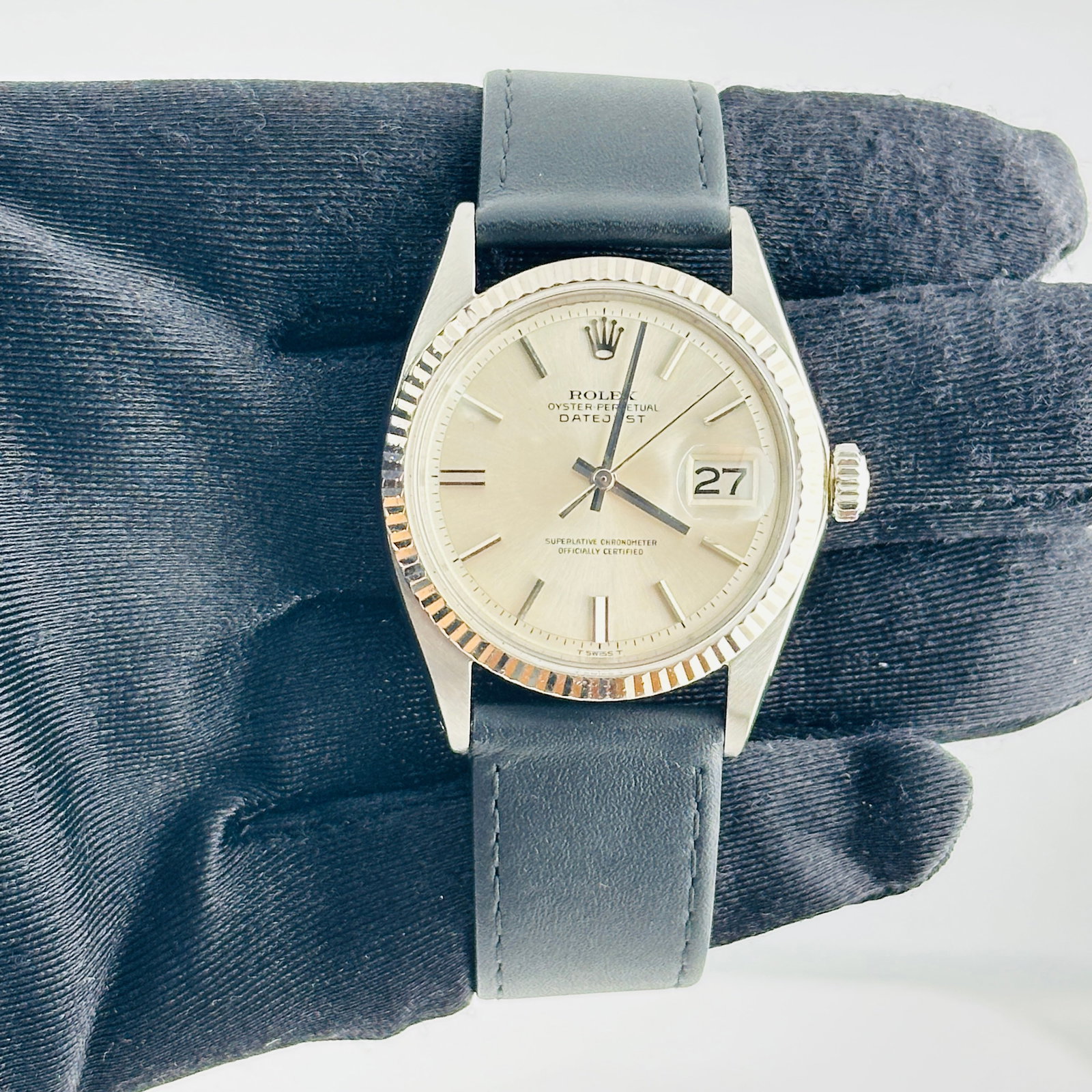 Rolex 1601 Datejust mens watch silver stick dial leather strap: Rolex 1601 Datejust mens watch silver stick dial leather strap Rolex Datejust reference 1601 featuring a silver stick dial, fluted bezel, and a generic leather band. This men's watch is identified as 