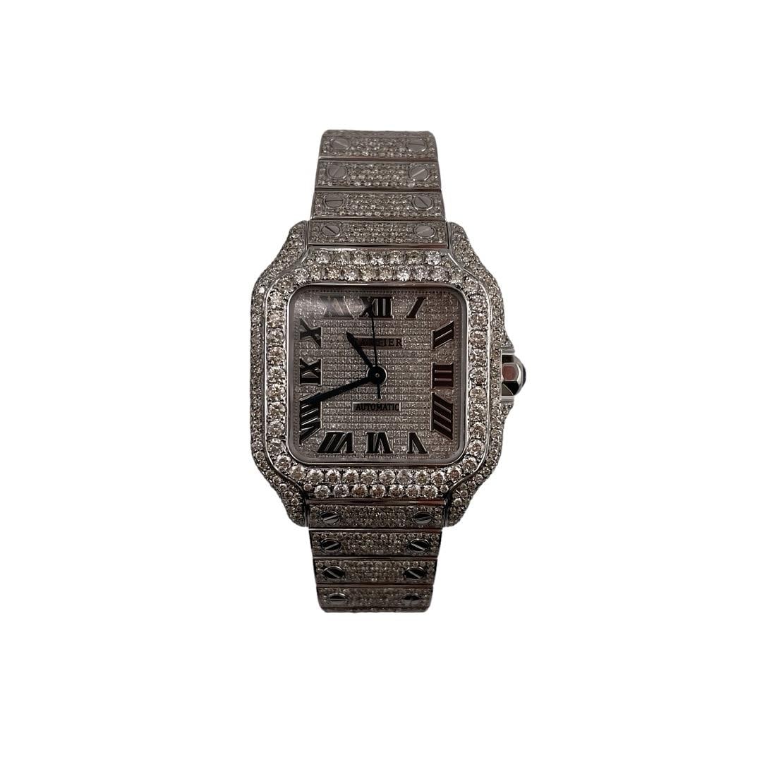 Cartier Santos Medium Reference 4075 Diamond Roman Dial Watch with Papers 2018: Cartier Santos Medium Reference 4075 Diamond Roman Dial Watch with Papers 2018 This Cartier Santos Medium features an iced out Roman dial, a diamond bezel, and an iced out bracelet. The watch is unise