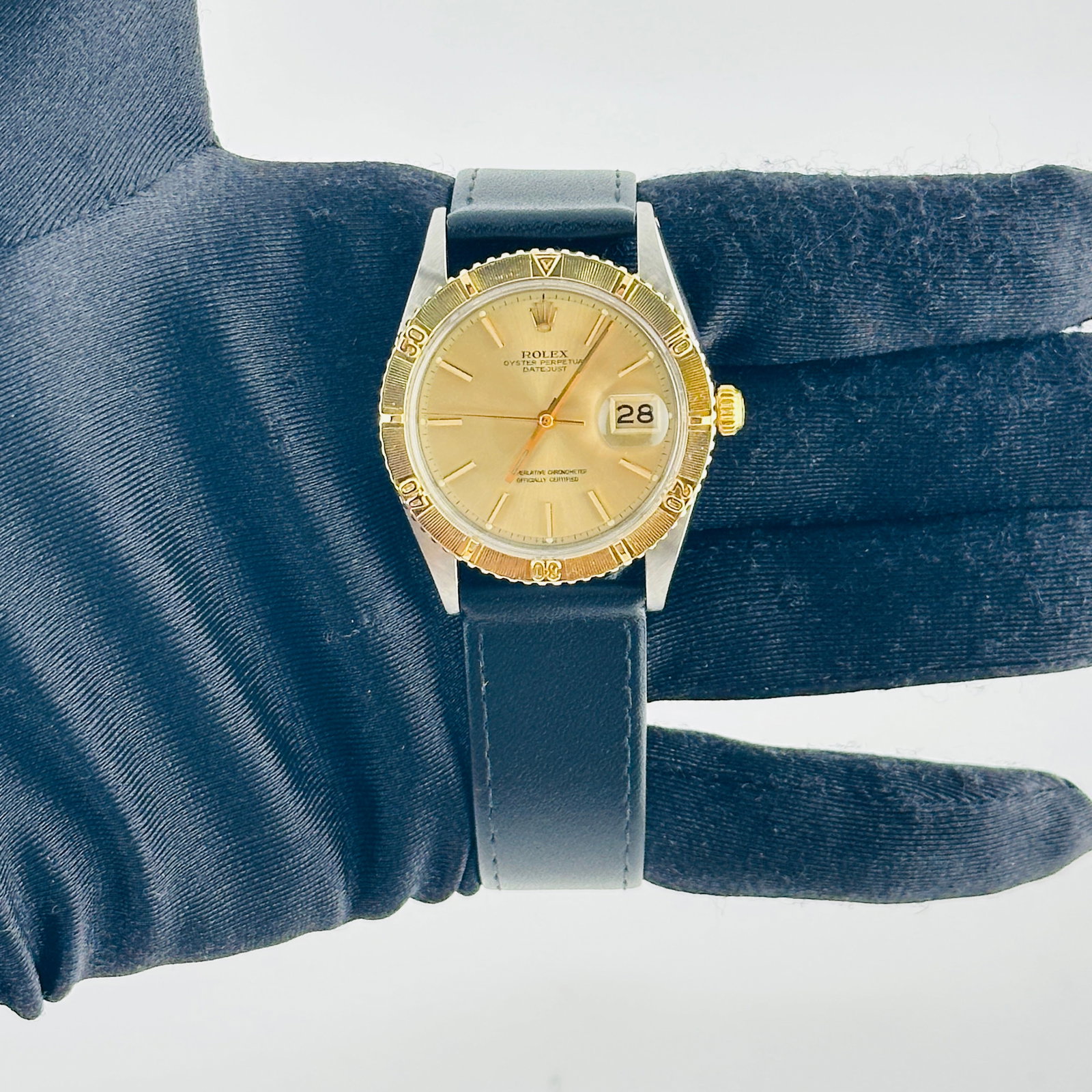 Rolex Datejust Turnograph Champagne Dial Leather Band Ref 1625: Rolex Datejust Turnograph Champagne Dial Leather Band Ref 1625 This Rolex Datejust Turnograph features a champagne stick dial and is fitted with a generic leather band. The watch, reference number 162
