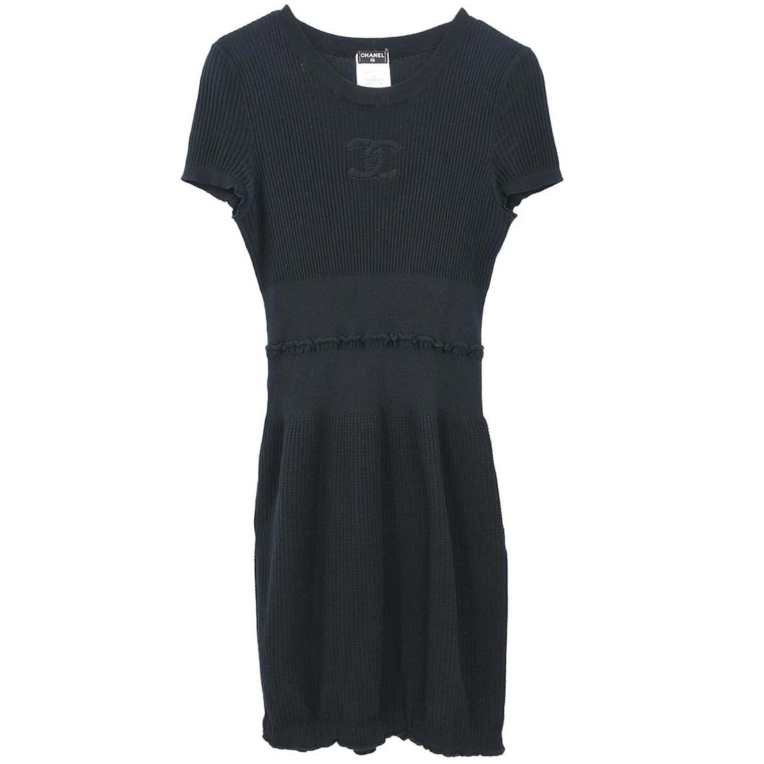 Chanel 09P black cotton fit and flare dress size 38: Chanel 09P black cotton fit and flare dress size 38 Black Chanel fit and flare dress in 100% cotton with a round neckline, short sleeves, knee-length silhouette, and logo accent. Made in Italy, this w