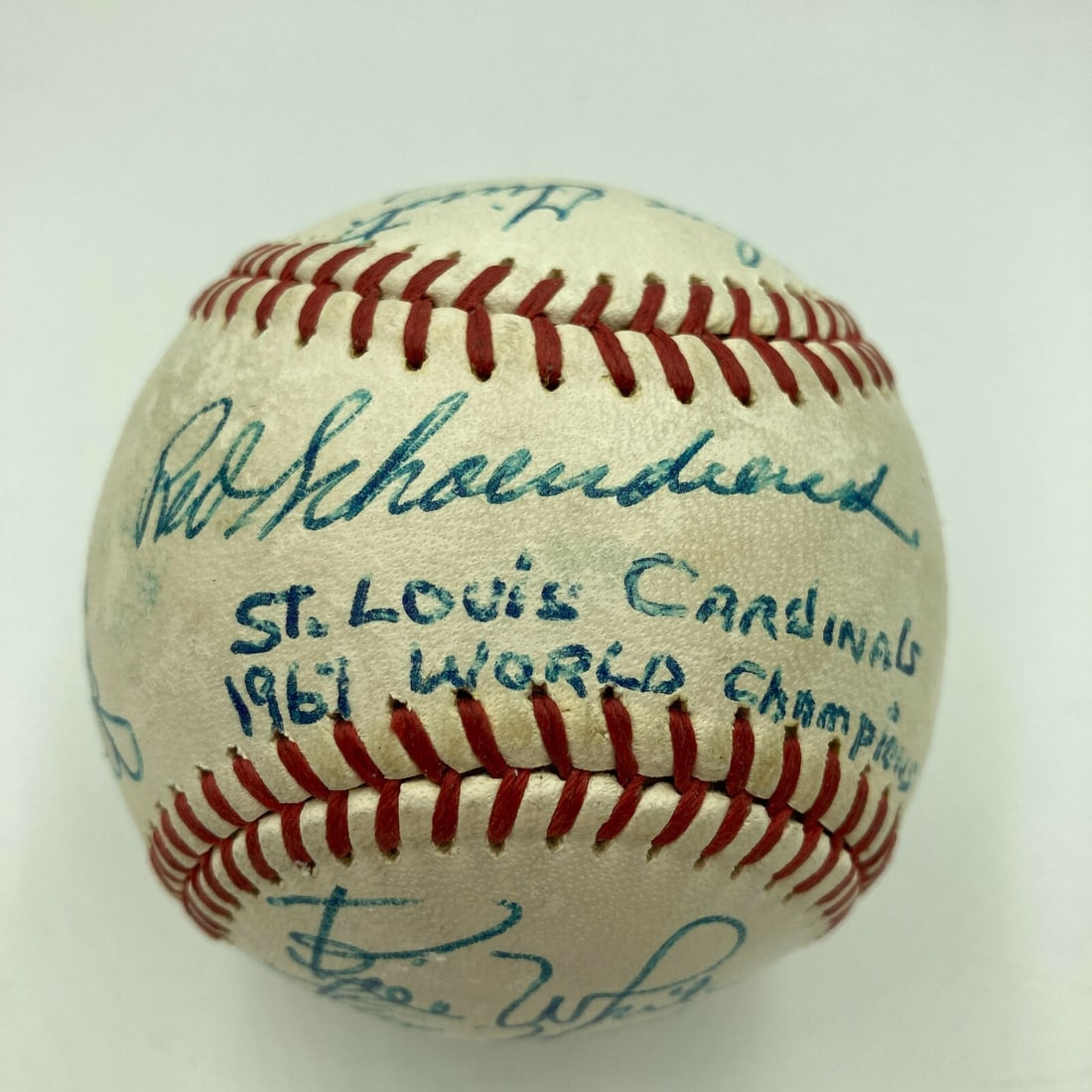 1969 St. Louis Cardinals Signed Baseball with JSA COA 16 Signatures: 1969 St. Louis Cardinals Signed Baseball with JSA COA 16 Signatures This is an official 1969 St. Louis Cardinals team-signed National League baseball featuring bold blue signatures from 16 notable pla
