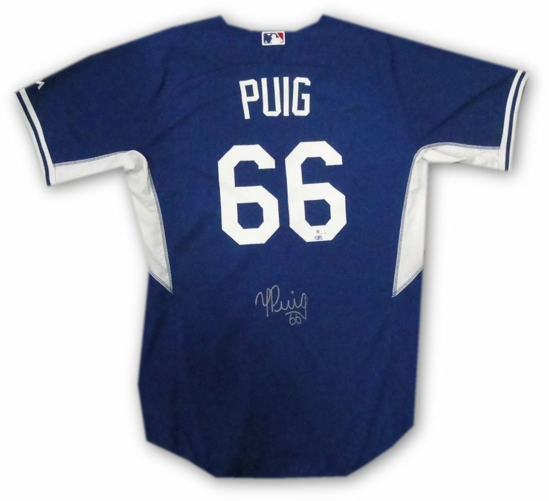 Yasiel Puig Autographed Los Angeles Dodgers Team Batting Practice Jersey MLB Auth: Yasiel Puig Autographed Los Angeles Dodgers Team Batting Practice Jersey MLB Auth This is a Los Angeles Dodgers team-issued batting practice jersey, hand signed by Yasiel Puig. The jersey features MLB