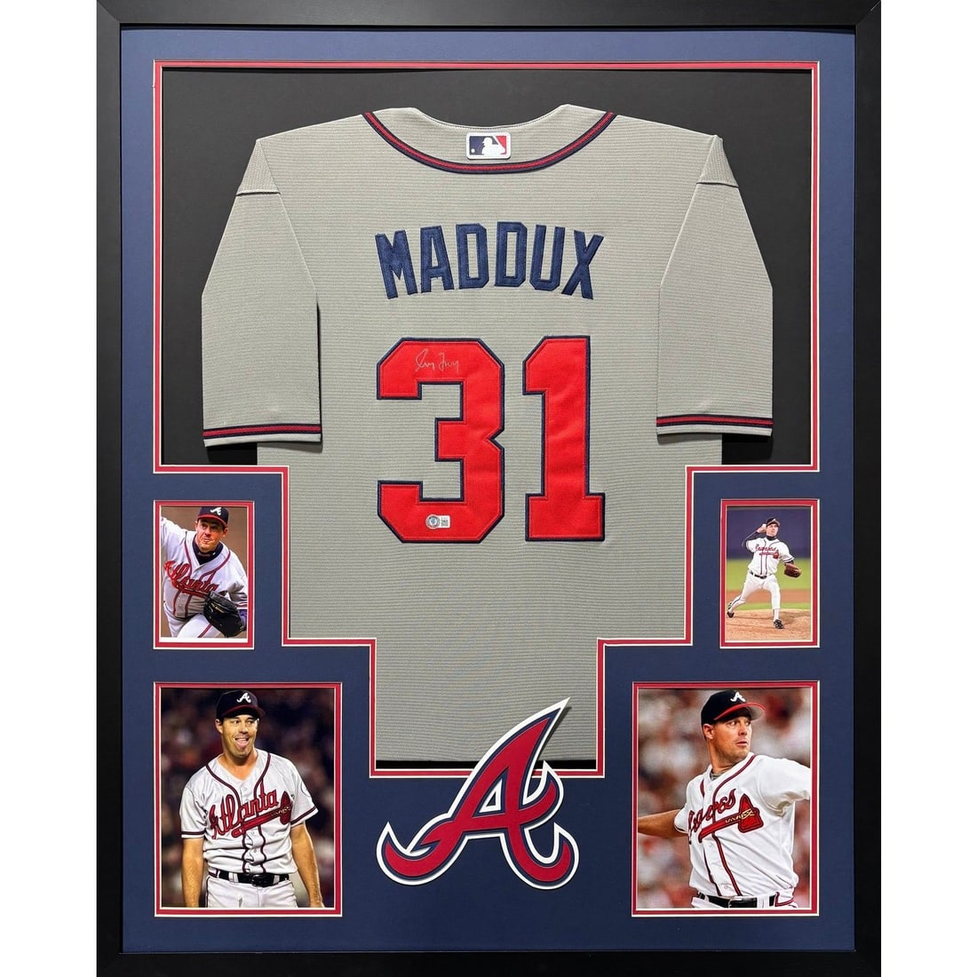 Greg Maddux Signed Framed Jersey Beckett Authenticated Atlanta Braves (1 of 3)
