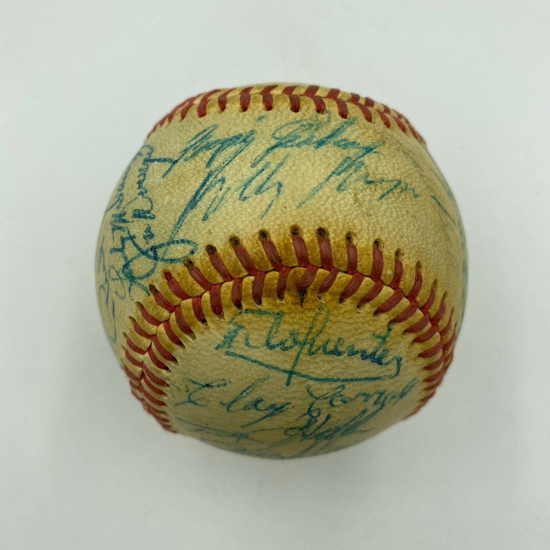 1966 Braves Giants Team Signed Baseball 33 Sigs JSA COA: 1966 Braves Giants Team Signed Baseball 33 Sigs JSA COA This is a collectible team-signed baseball commemorating the 1966 matchup between the Atlanta Braves and the San Francisco Giants. The ball feat