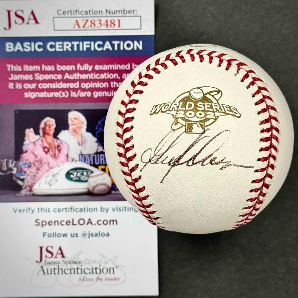 Signed 2002 World Series baseball Garret Anderson JSA COA Anaheim Angels: Signed 2002 World Series baseball Garret Anderson JSA COA Anaheim Angels This is an original 2002 World Series baseball autographed by Garret Anderson of the Anaheim Angels. The signature has been aut