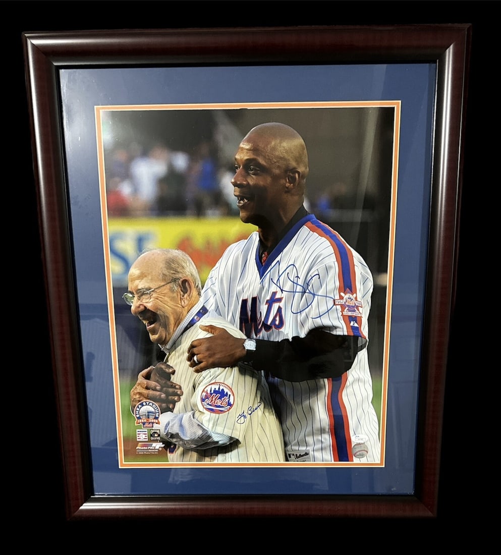 Autographed Mets 16x20 Photo Yogi Berra Darryl Strawberry JSA: Autographed Mets 16x20 Photo Yogi Berra Darryl Strawberry JSA This 16x20 photograph features autographs from Mets legends Yogi Berra and Darryl Strawberry. The signatures have been authenticated by Ja