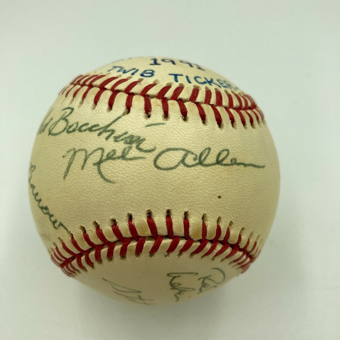 1991 All Star Game baseball signed by This Week In Baseball crew JSA COA: 1991 All Star Game baseball signed by This Week In Baseball crew JSA COA This 1991 All Star Game baseball is signed by the broadcast crew of 'This Week In Baseball,' including Mel Allen and several ot